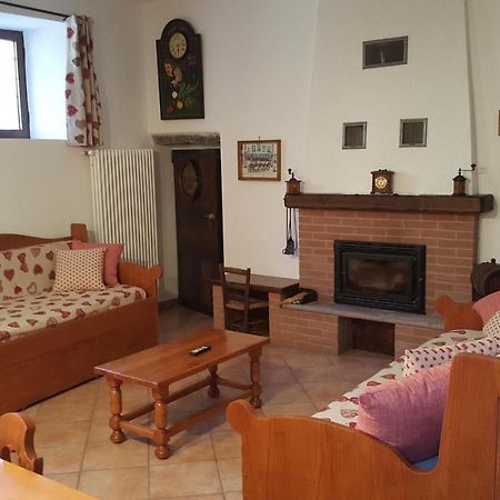 Montalto Dora La Taverna Di Tony Bed & Breakfast エクステリア 写真