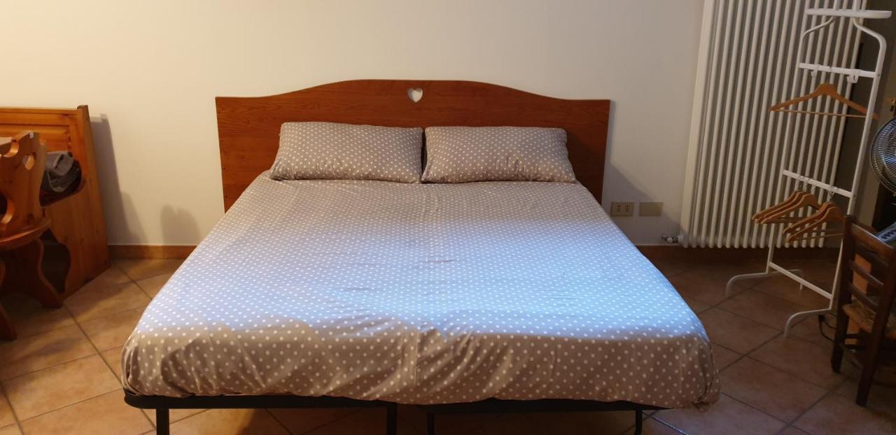 Montalto Dora La Taverna Di Tony Bed & Breakfast エクステリア 写真
