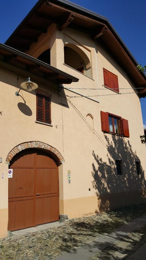 Montalto Dora La Taverna Di Tony Bed & Breakfast エクステリア 写真
