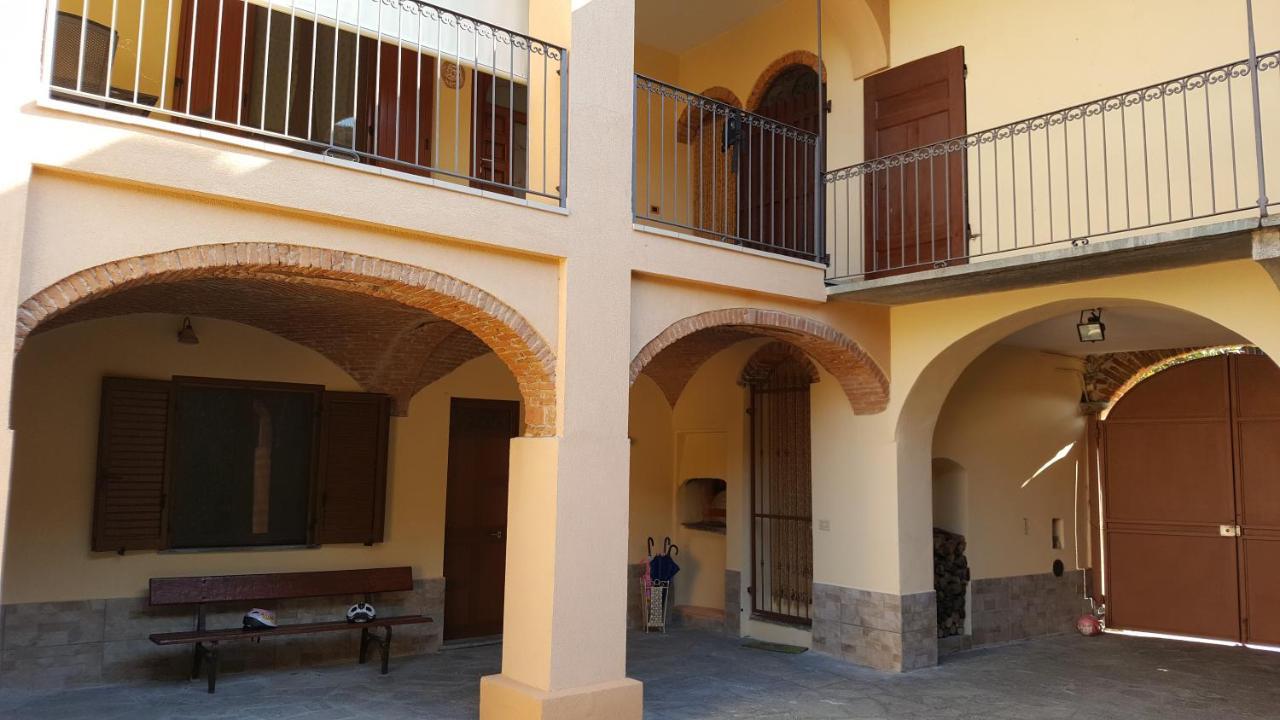 Montalto Dora La Taverna Di Tony Bed & Breakfast エクステリア 写真